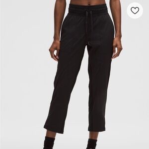 Lululemon dance studio mid rise crop pants